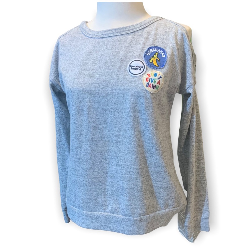 Tillys Full Tilt cold shoulder long sleeve patch top XS